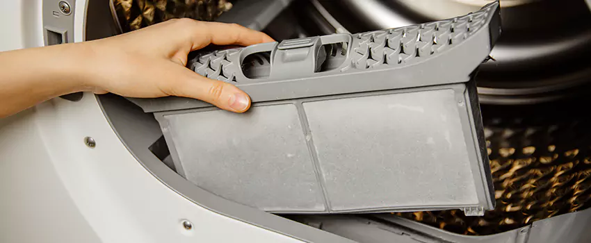 Signs Of A Clogged Dryer Lint Trap in Green Valley, Arizona